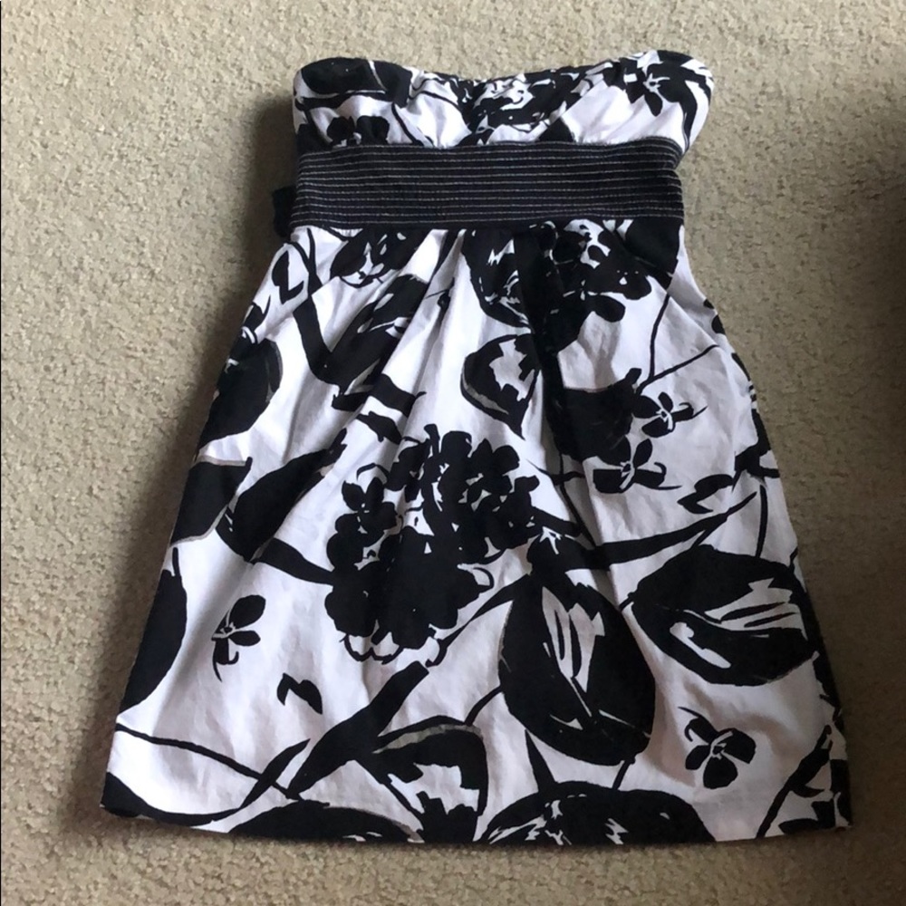 Speechless size 3 strapless dress good condition